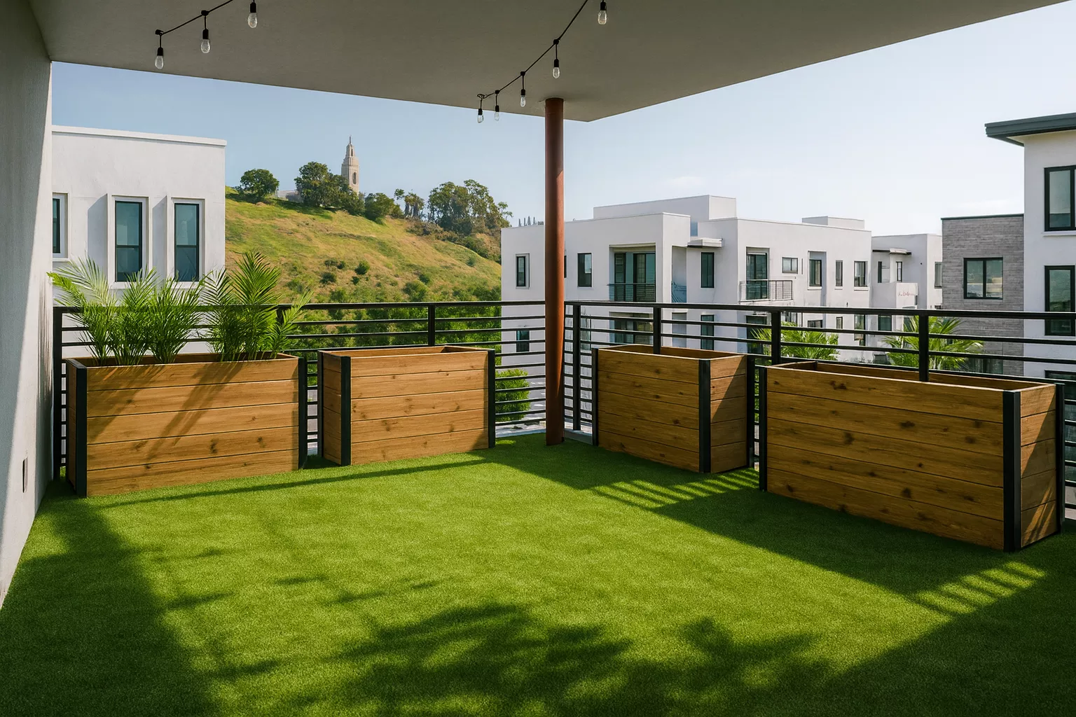 Balcony turf in Playa del Rey