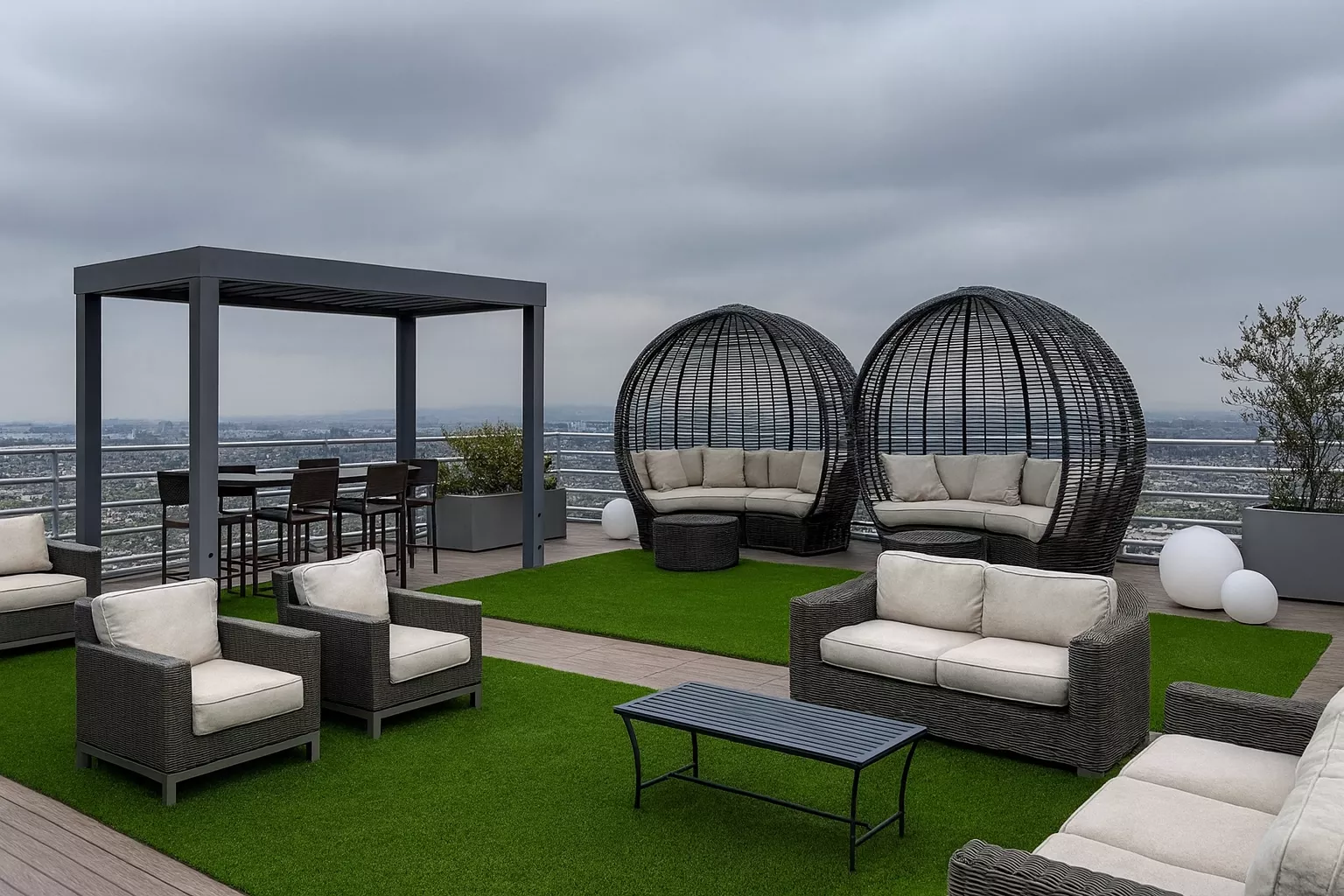 Rooftop lounge and entertaining